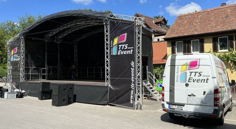 rundbogenbuehne_1658147295